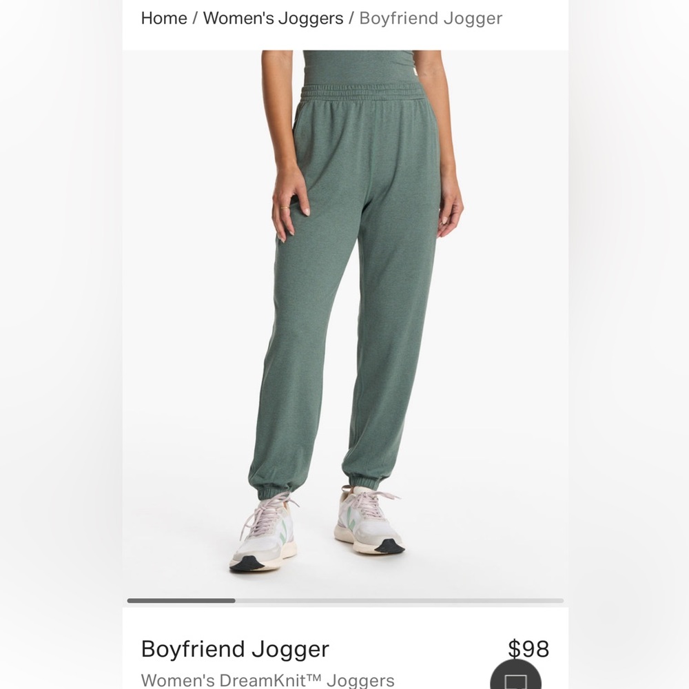Women’s vuori boyfriend jogger size small